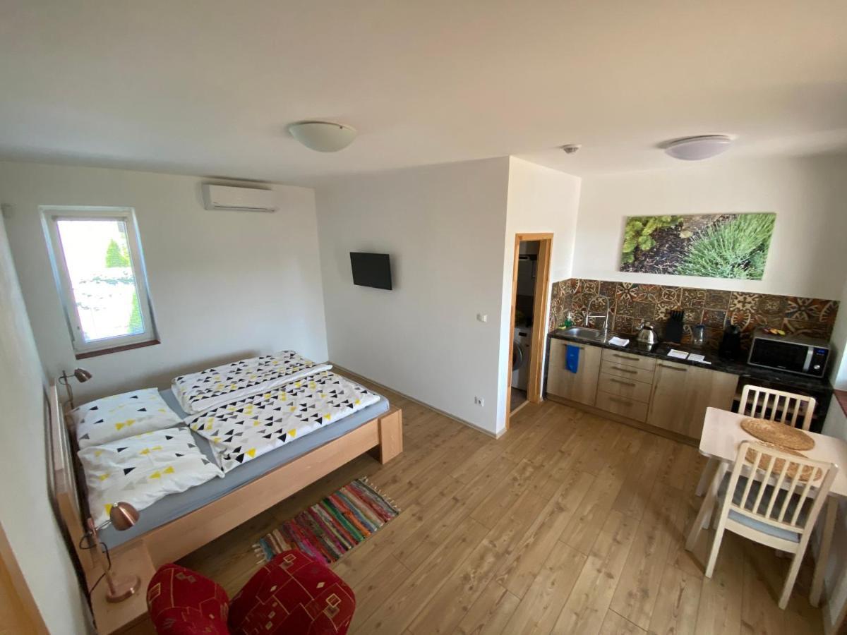 Apartmany Přítluky Buitenkant foto