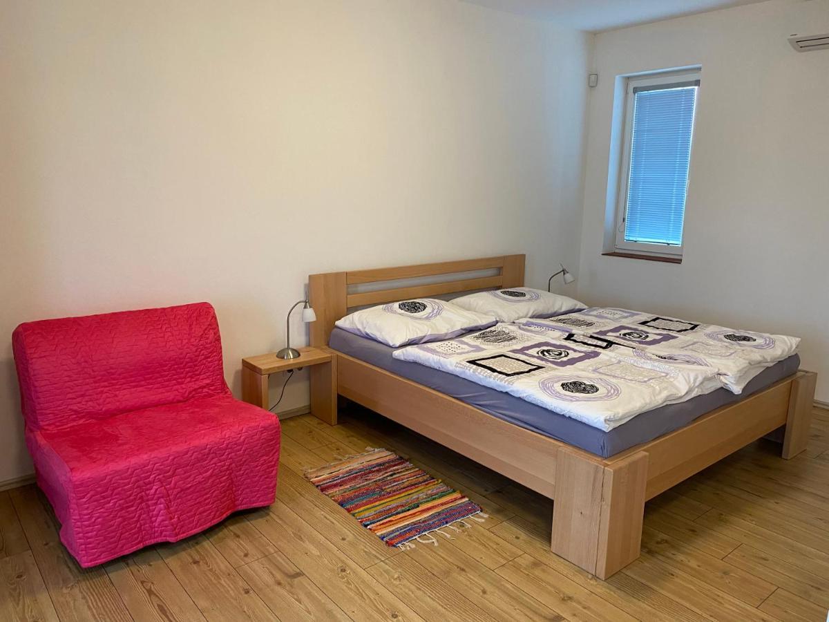 Apartmany Přítluky Buitenkant foto