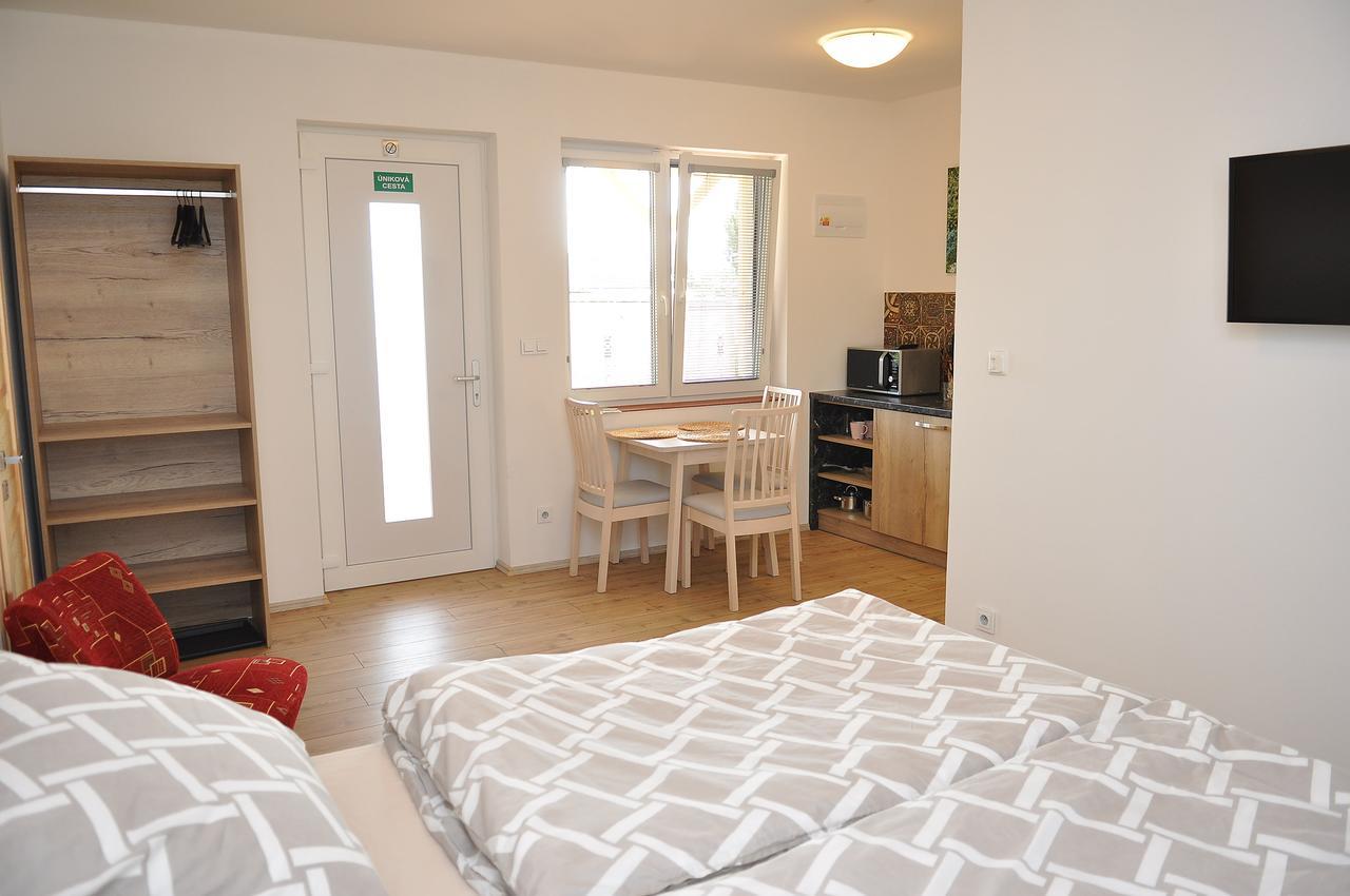 Apartmany Přítluky Buitenkant foto